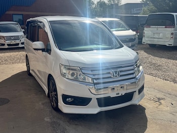 Used Honda Stepwagon 2013 for sale - 78756553: Photo