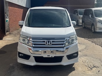 Used Honda Stepwagon 2013 for sale - 78756553: Photo