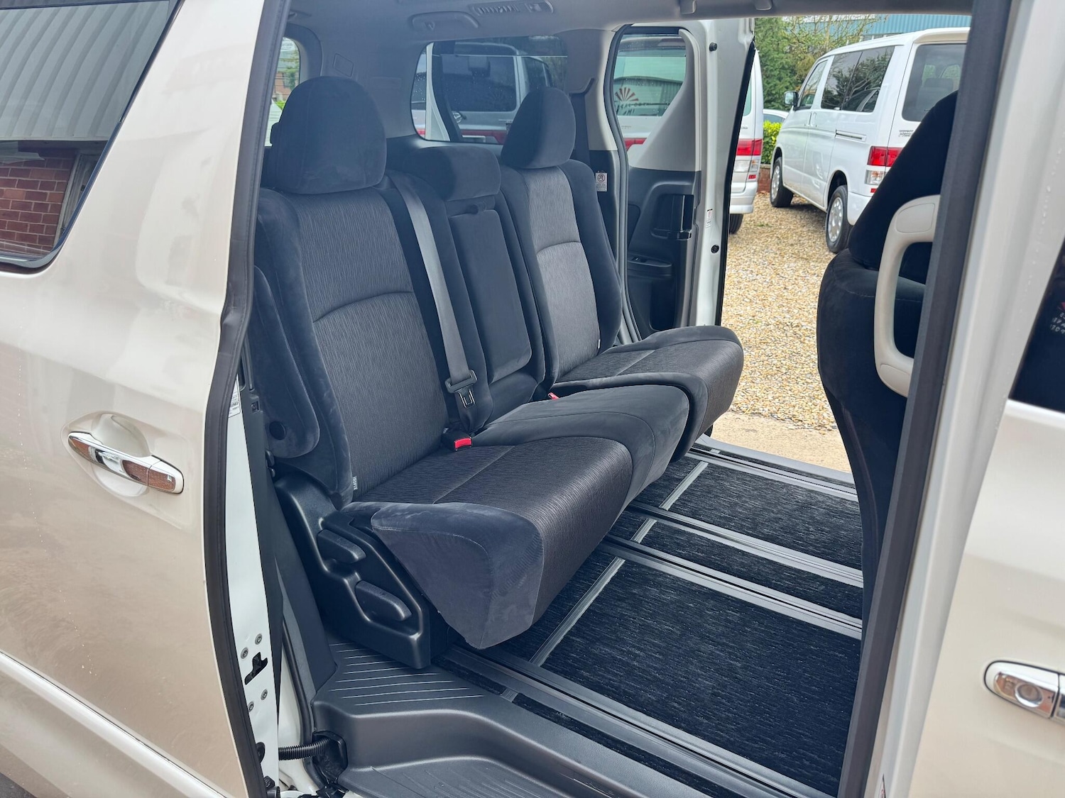 Used Volkswagen Golf 2011 for sale - 76457460: Photo 23