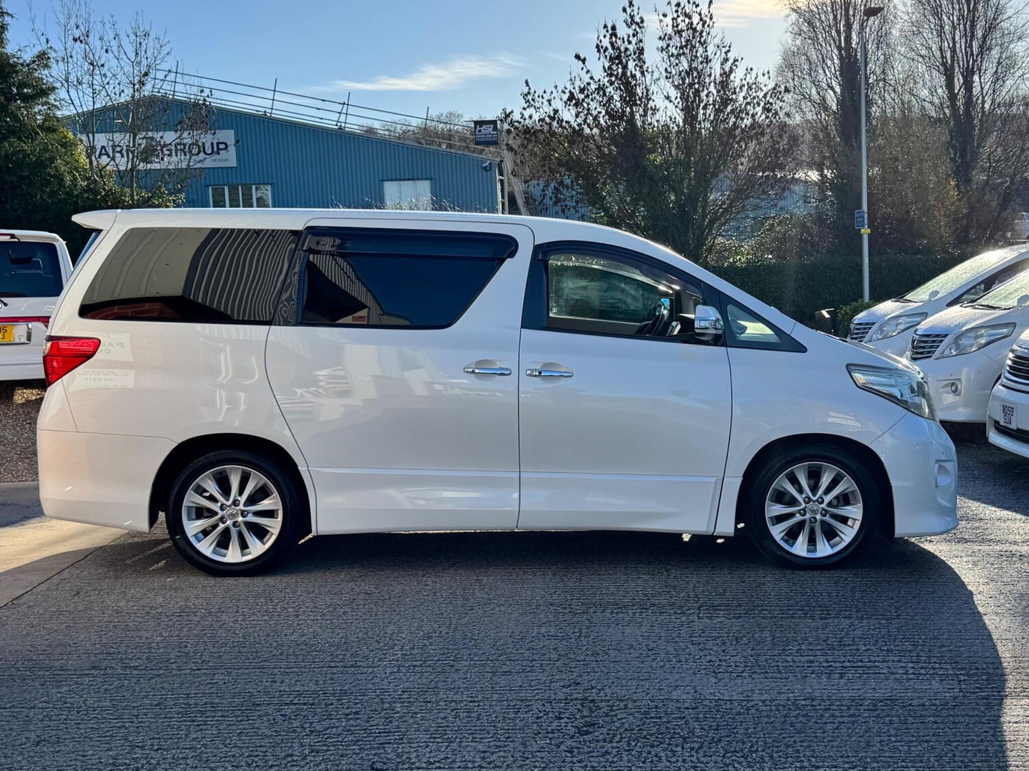 Used Toyota Alphard for sale - 77934129: Photo 11