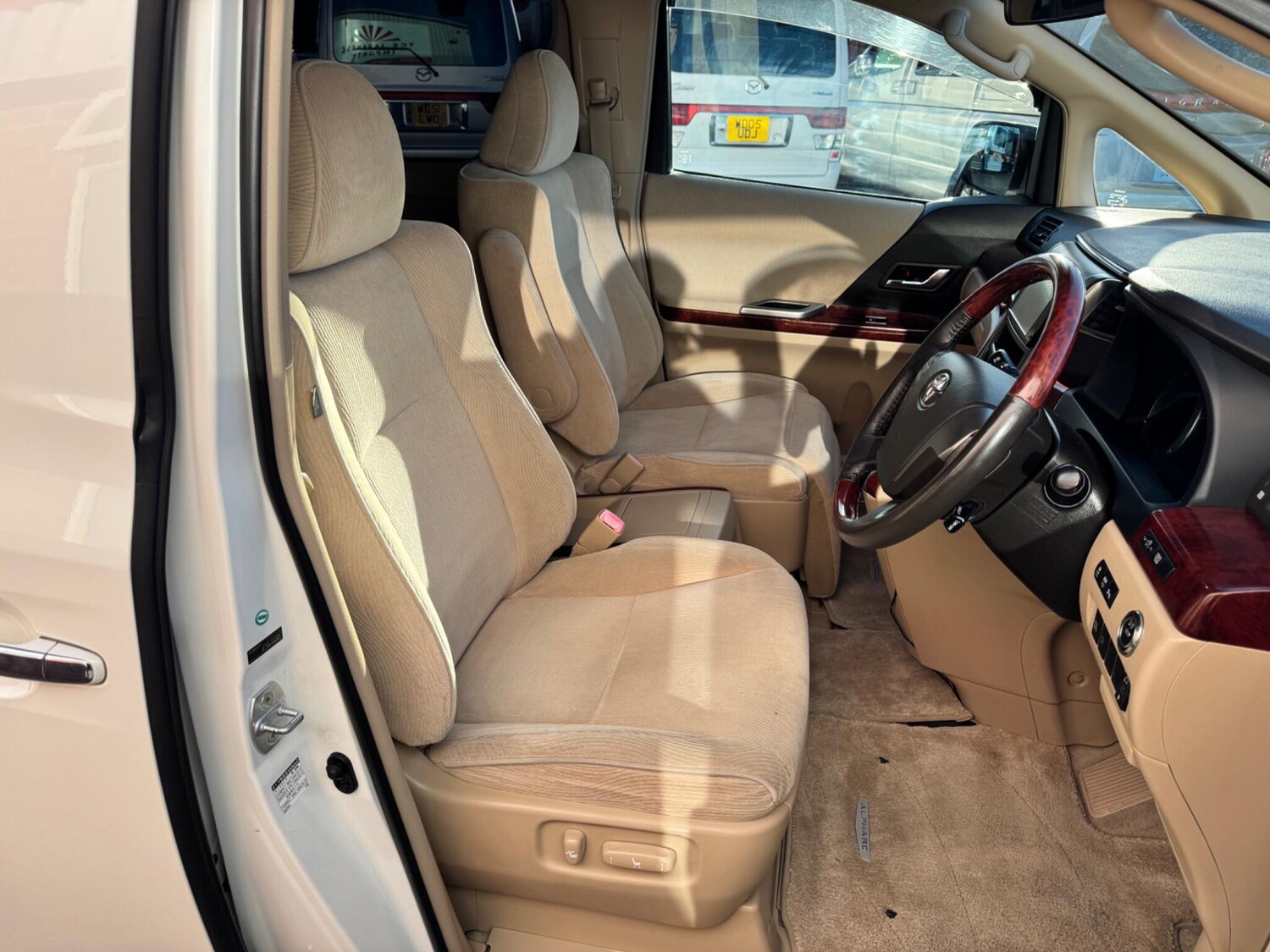 Used Toyota Alphard for sale - 77934129: Photo 15