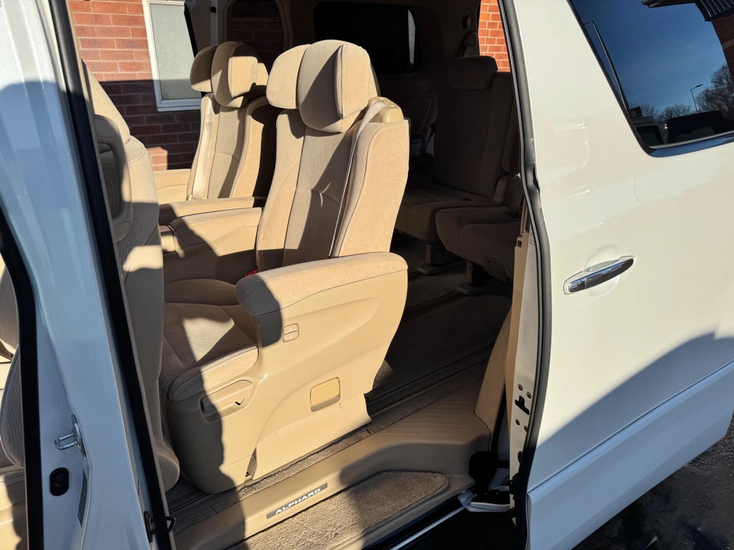 Used Toyota Alphard for sale - 77934129: Photo 17