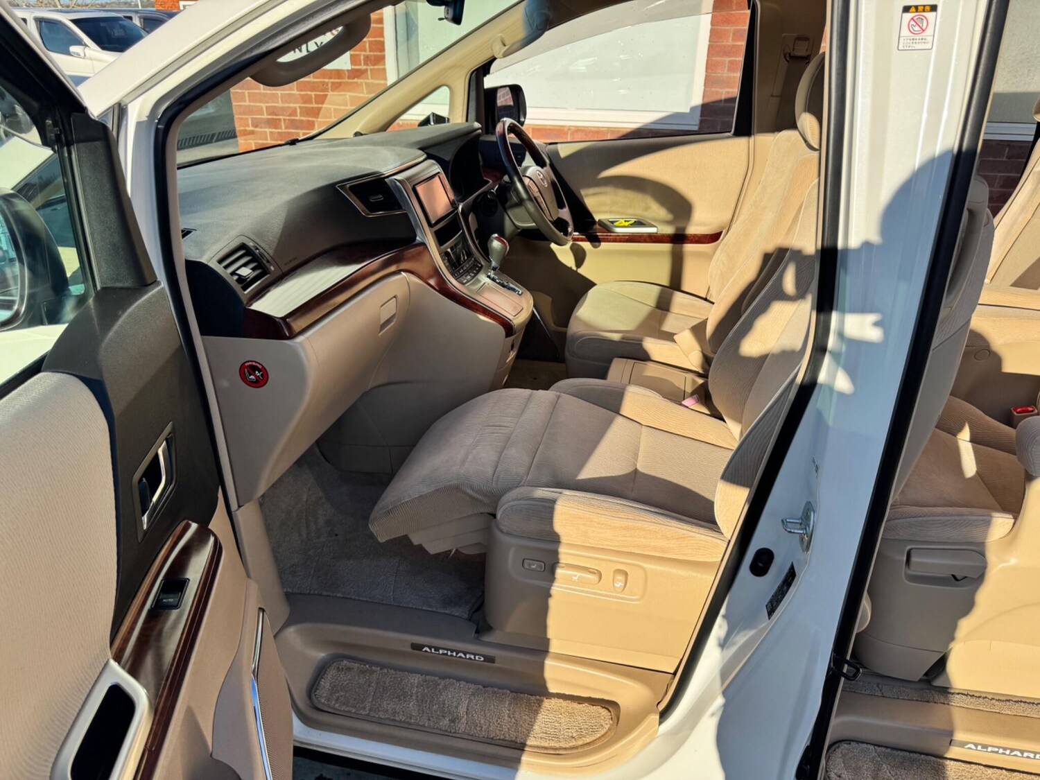 Used Toyota Alphard for sale - 77934129: Photo 31