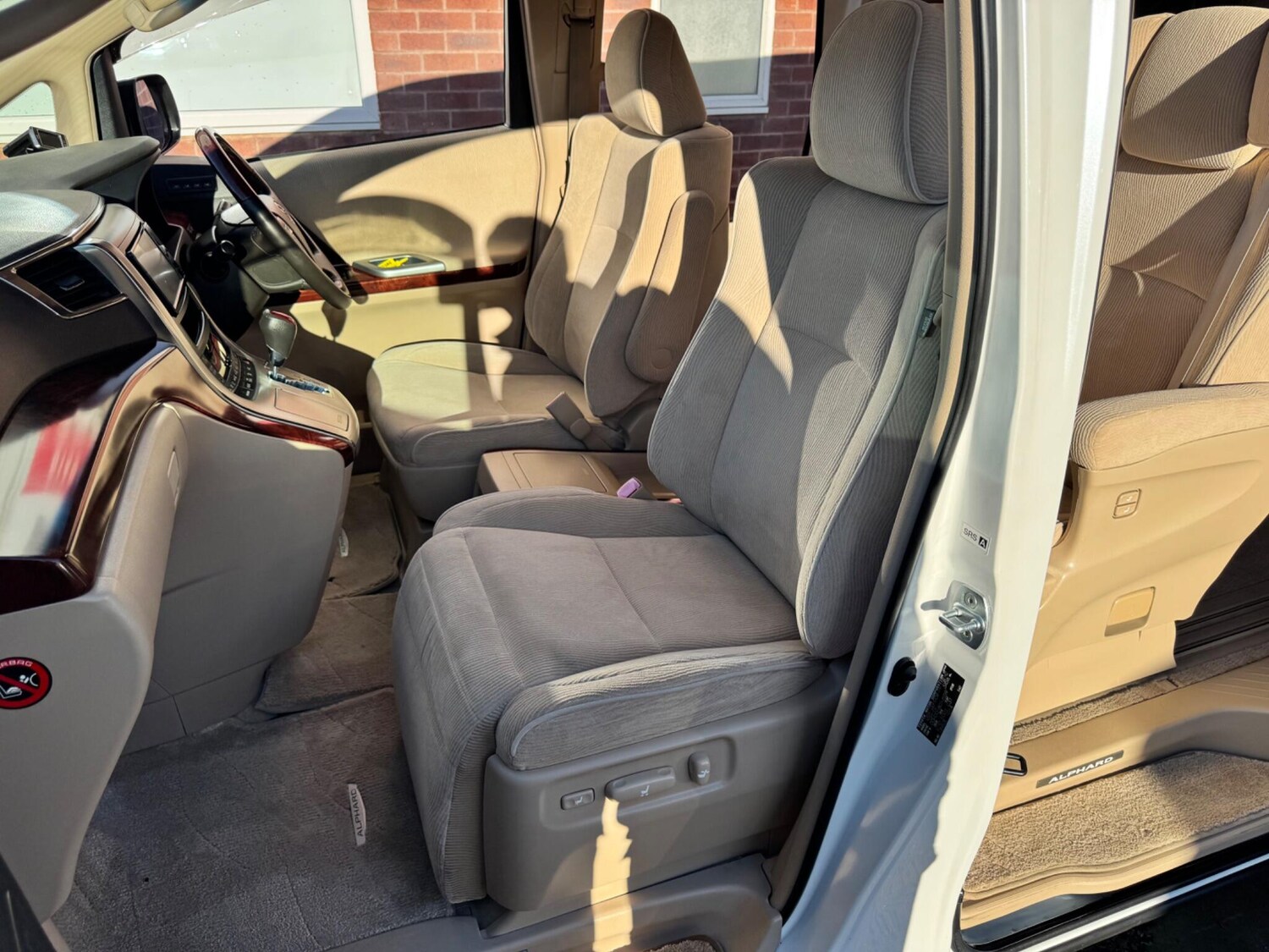 Used Toyota Alphard for sale - 77934129: Photo 32