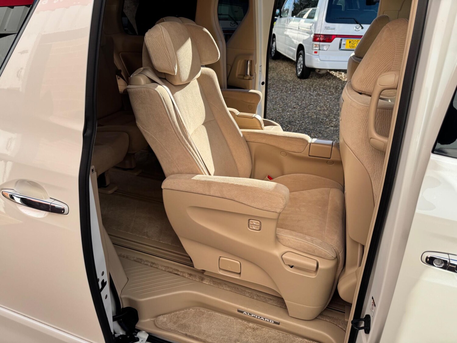 Used Toyota Alphard for sale - 77934129: Photo 38