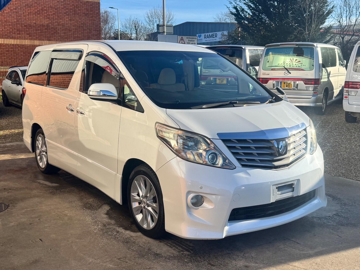 Used Toyota Alphard for sale - 77934129: Photo 6