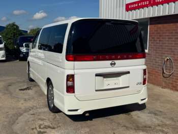 Used Nissan Elgrand 2006 for sale - 74667931: Photo