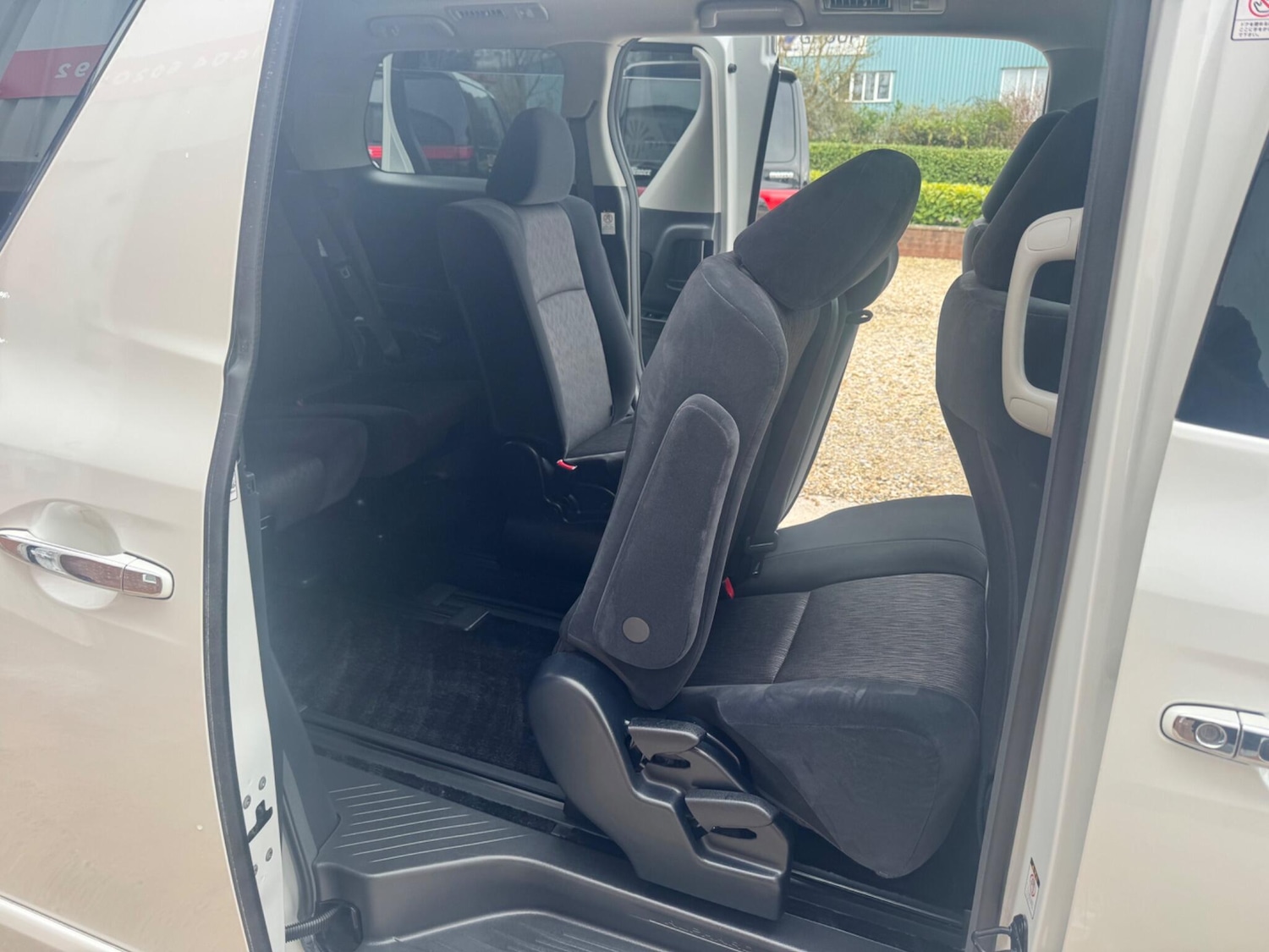 Used Toyota Alphard for sale - 78128218: Photo 15