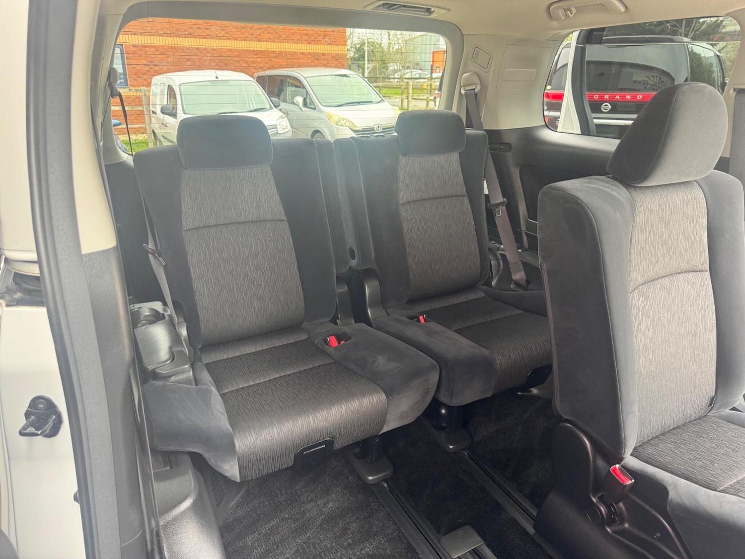 Used Toyota Alphard for sale - 78128218: Photo 18