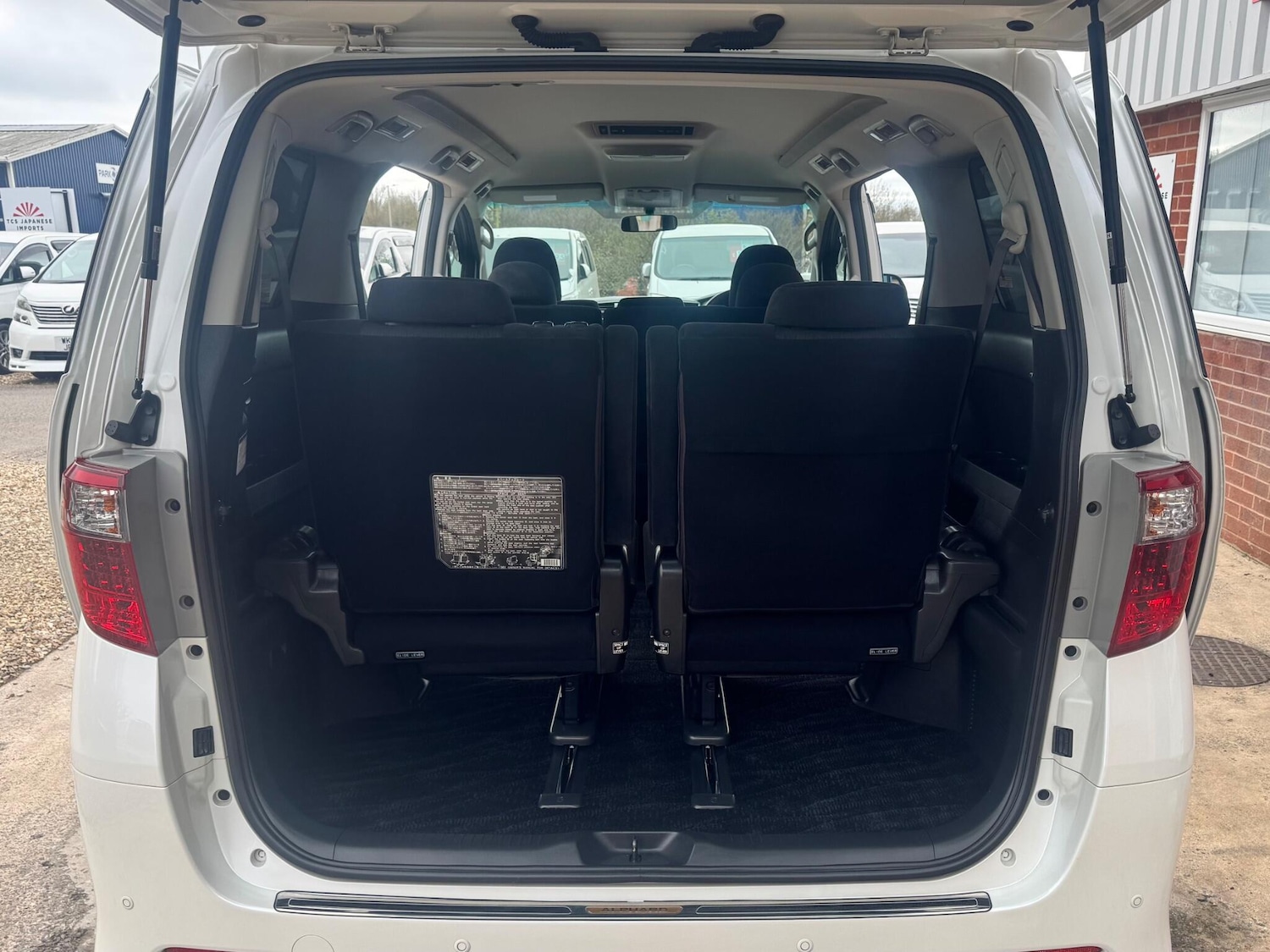 Used Toyota Alphard for sale - 78128218: Photo 24