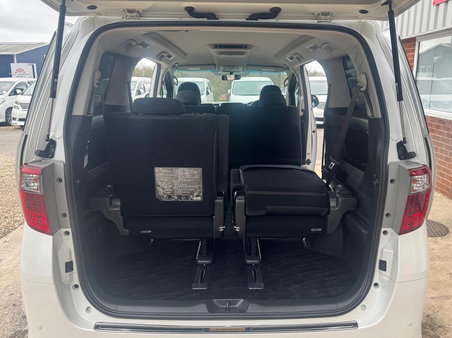 Used Toyota Alphard for sale - 78128218: Photo 25