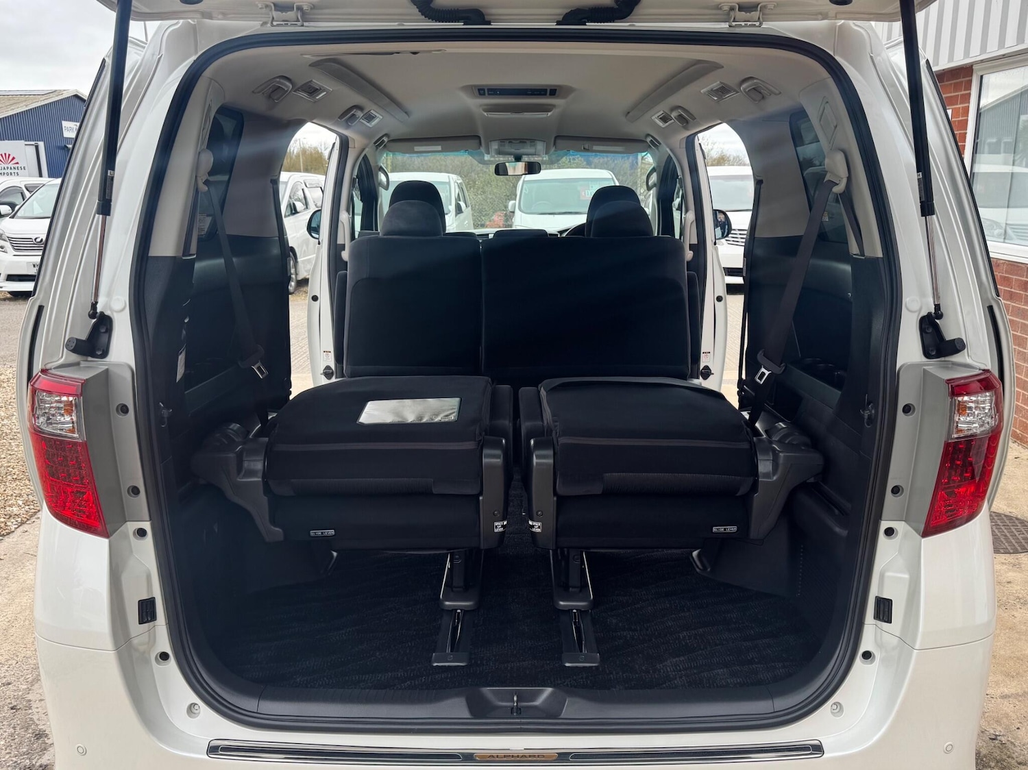 Used Toyota Alphard for sale - 78128218: Photo 27