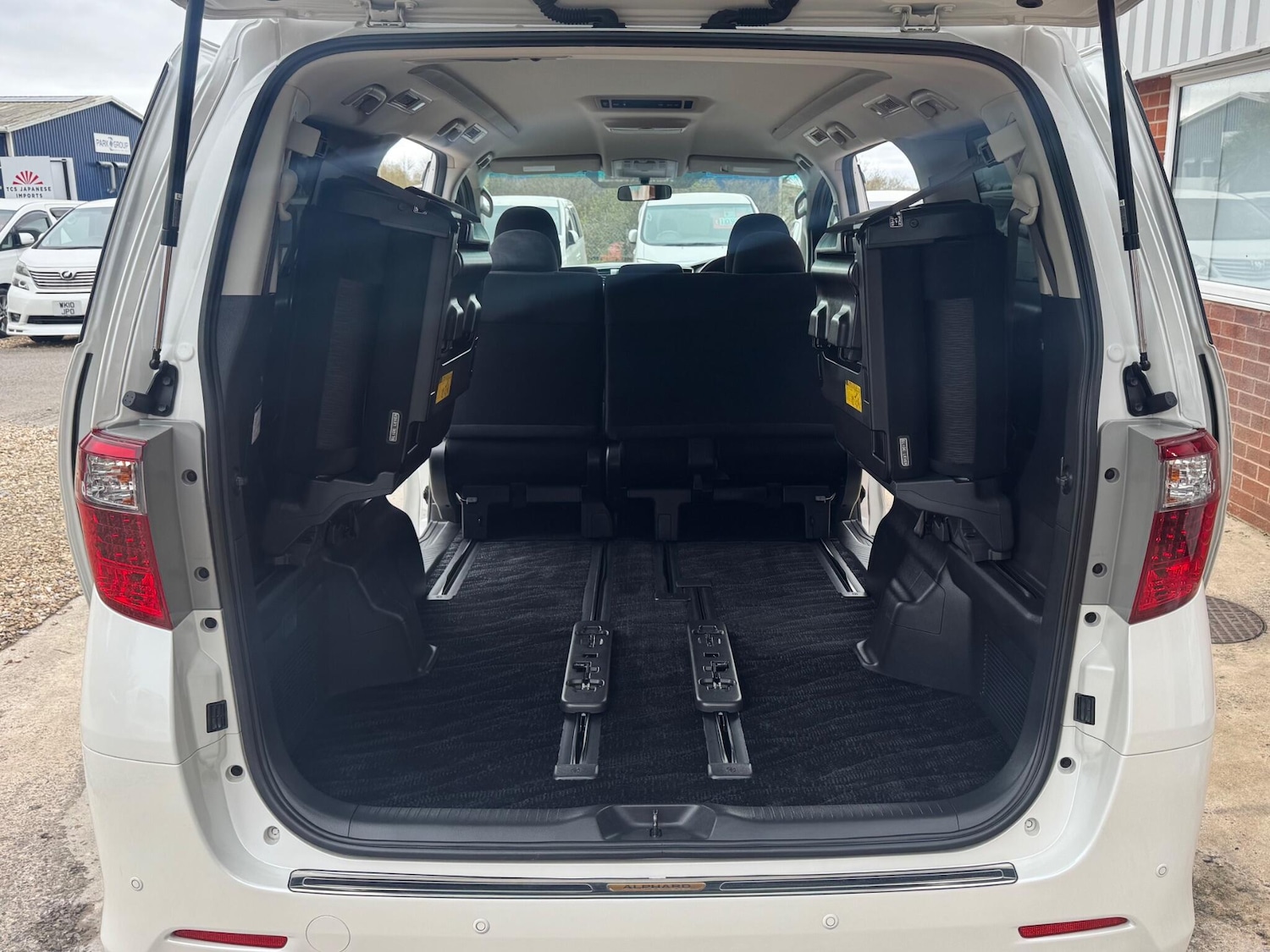 Used Toyota Alphard for sale - 78128218: Photo 28