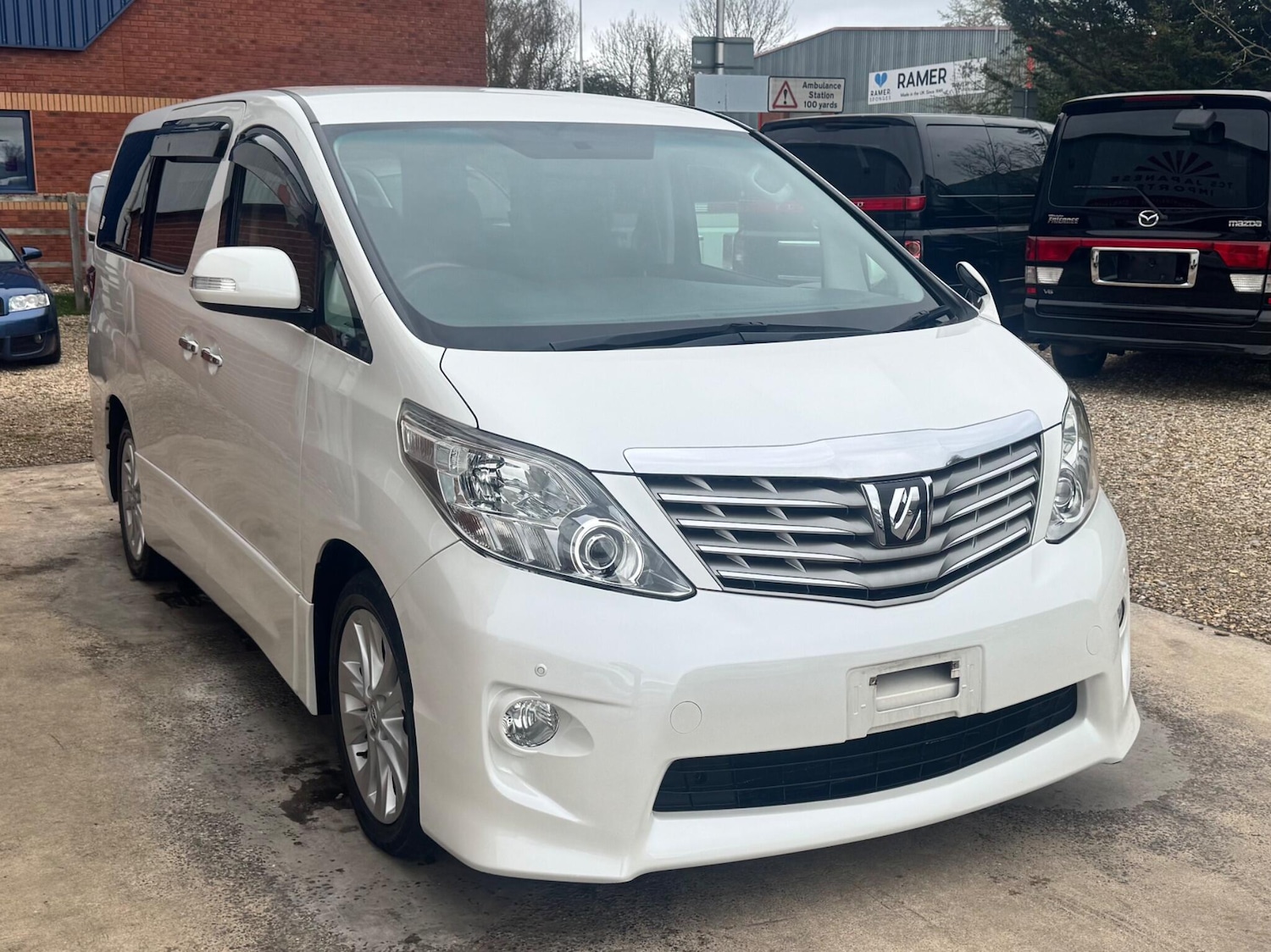 Used Toyota Alphard for sale - 78128218: Photo 3