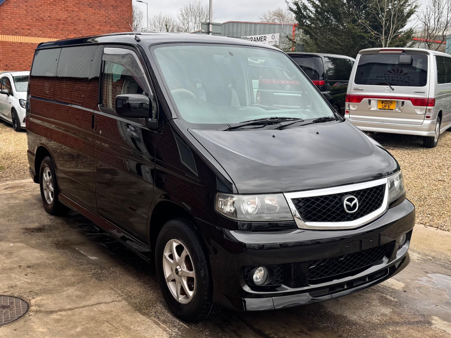 Used Mazda Bongo for sale - 77934130: Photo 2