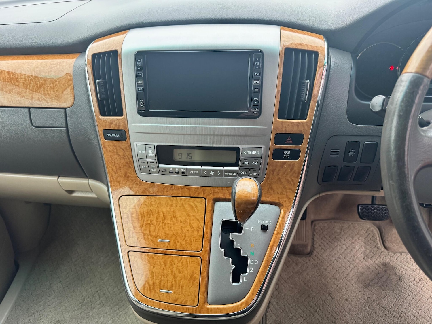 Used Toyota Alphard for sale - 76457395: Photo 14