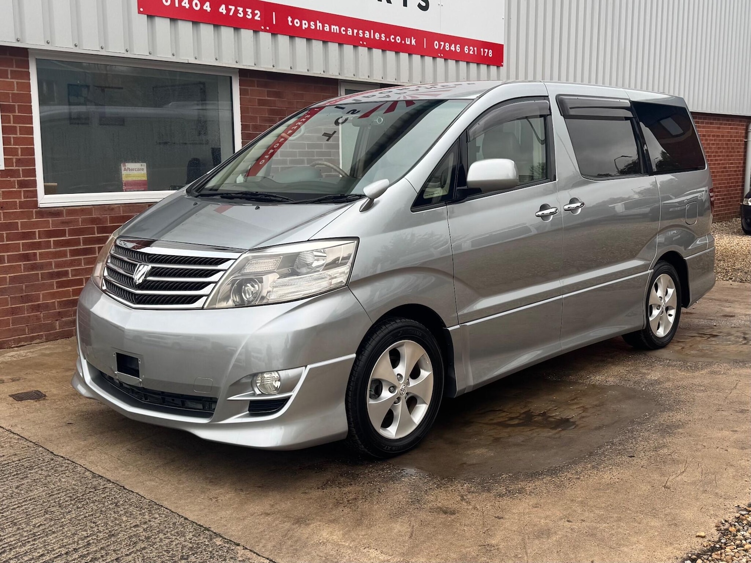 Used Toyota Alphard for sale - 76457395: Photo 3