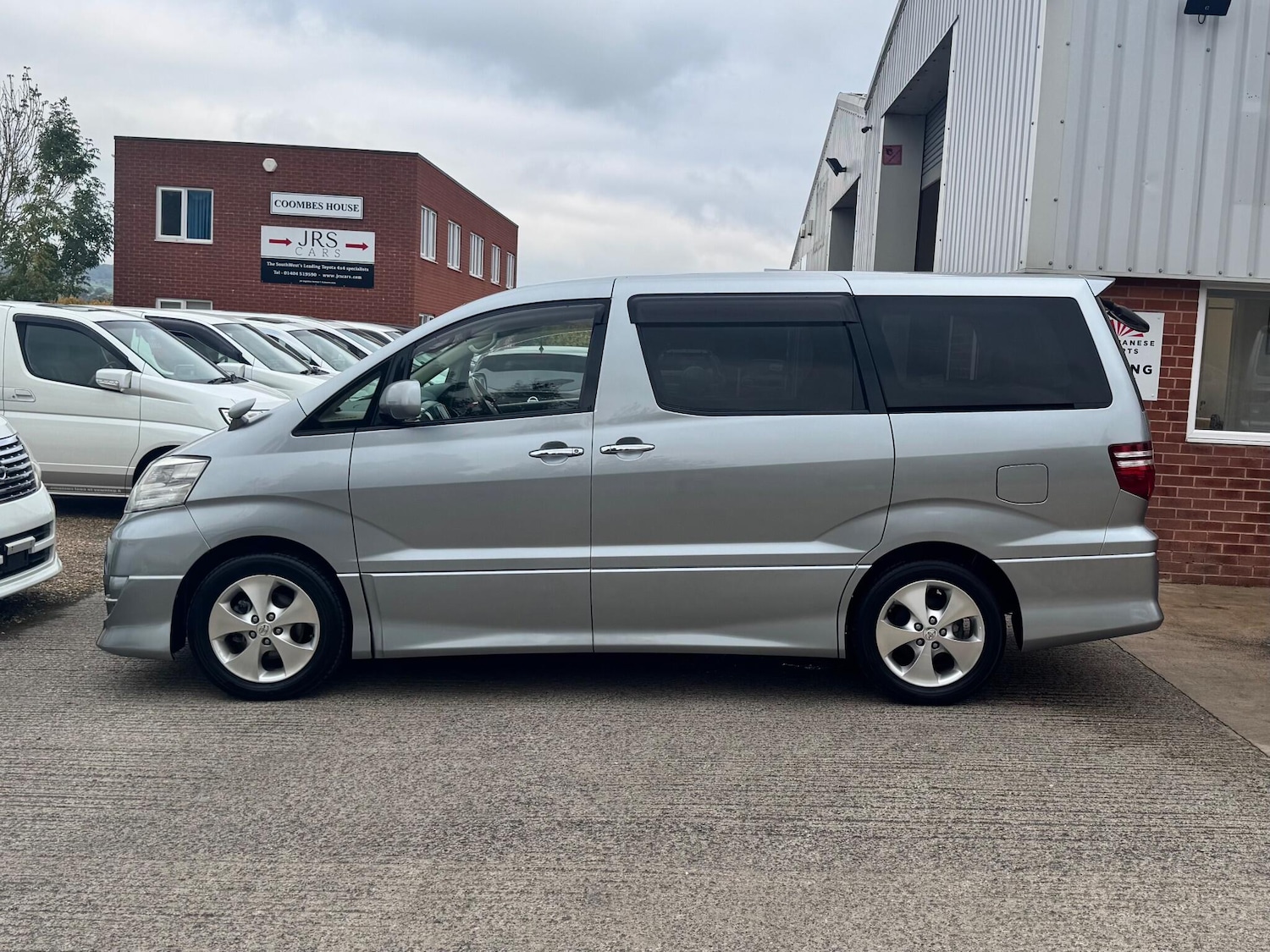 Used Toyota Alphard for sale - 76457395: Photo 9