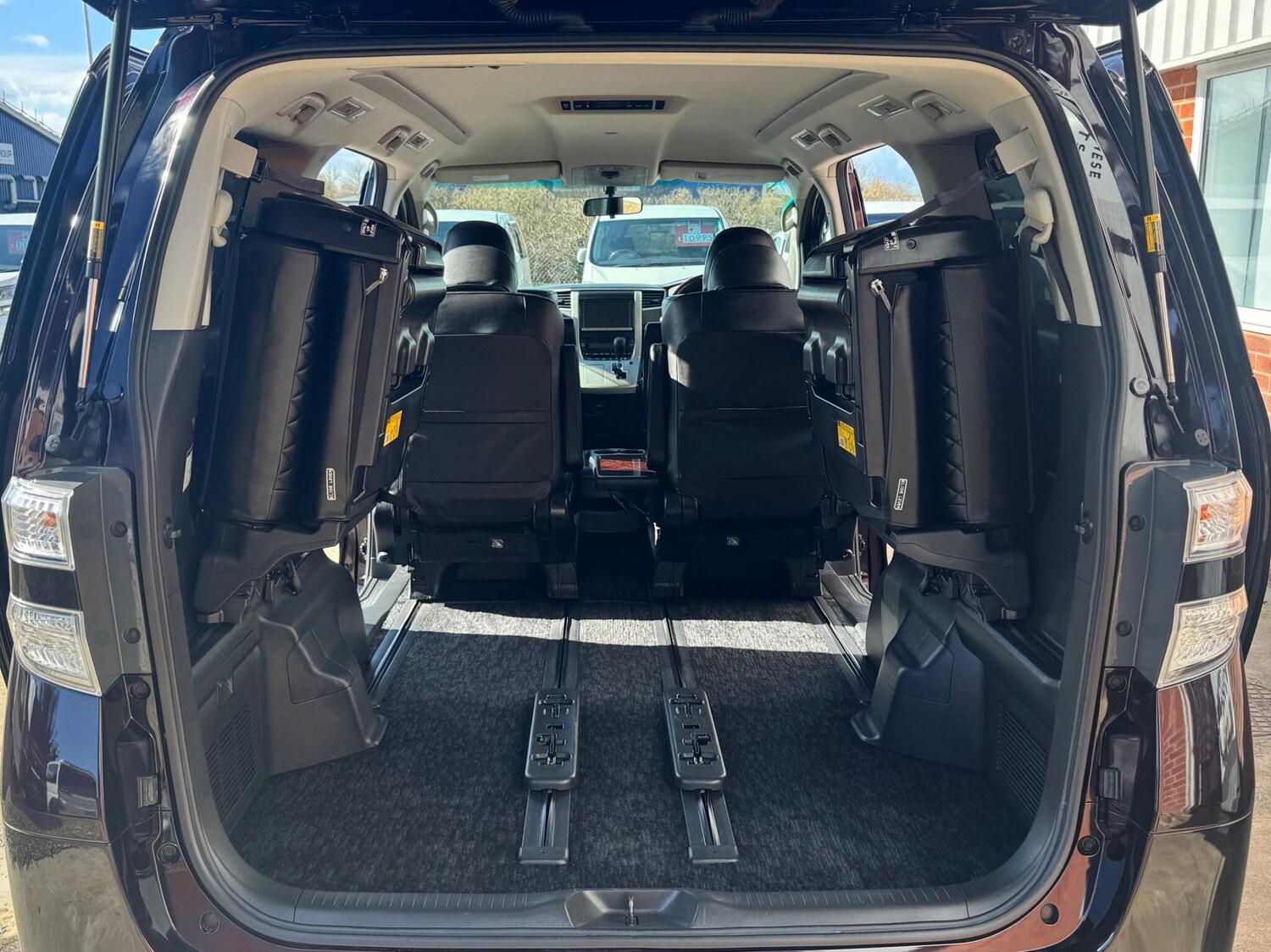 Used Toyota Vellfire for sale - 77934135: Photo 24