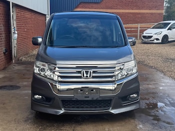 Used Honda Stepwagon 2013 for sale - 75756909: Photo