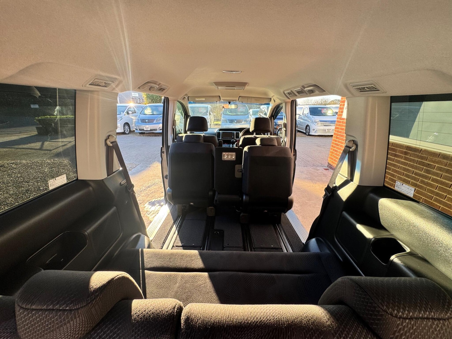 Used Honda Stepwagon for sale - 76715376: Photo 16