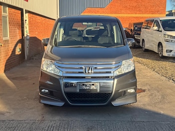 Used Honda Stepwagon 2011 for sale - 76715376: Photo