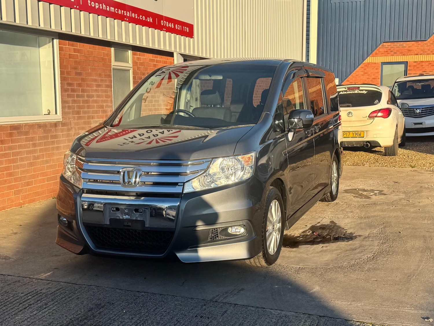 Used Honda Stepwagon for sale - 76715376: Photo 3