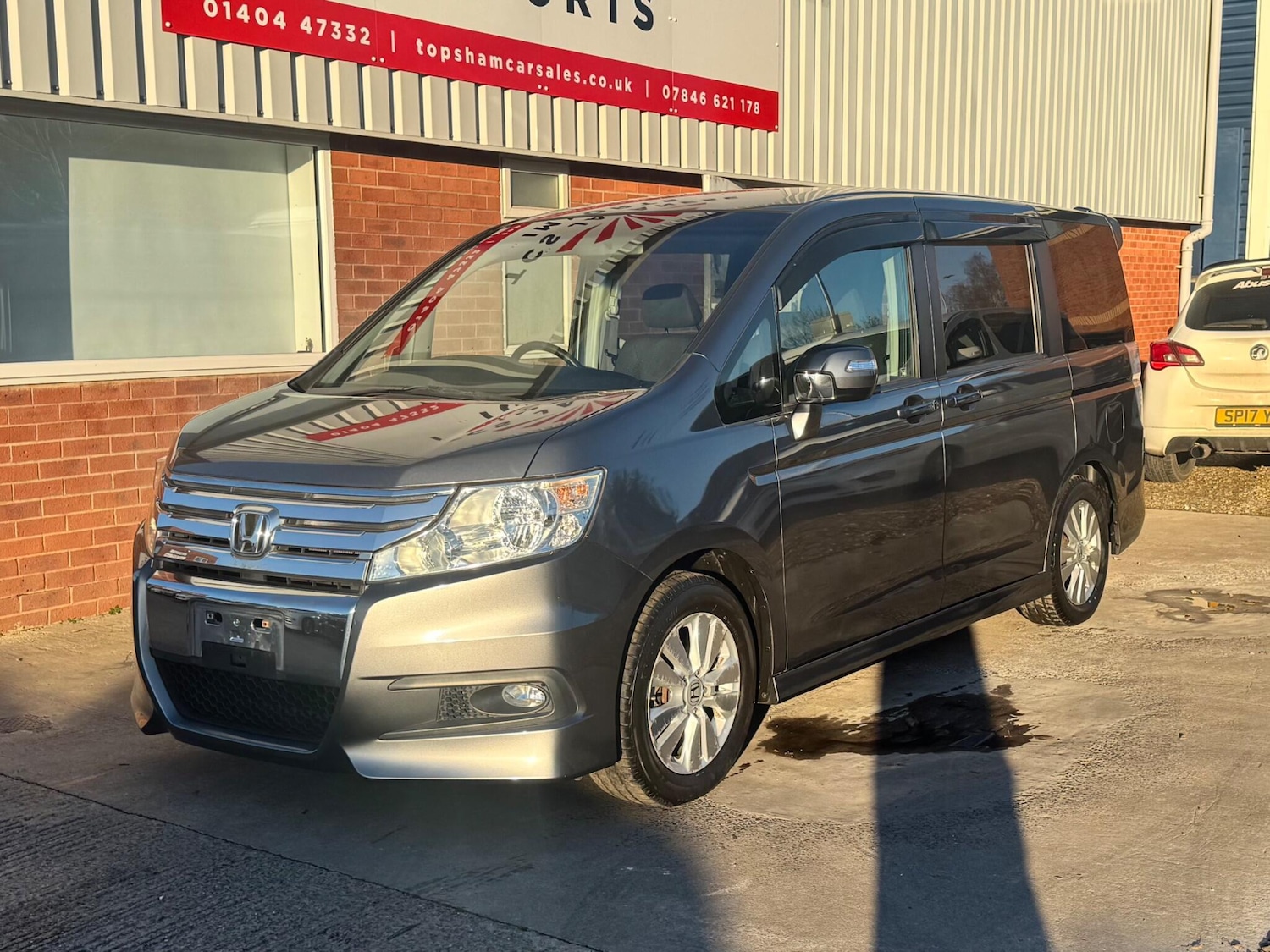 Used Honda Stepwagon for sale - 76715376: Photo 7