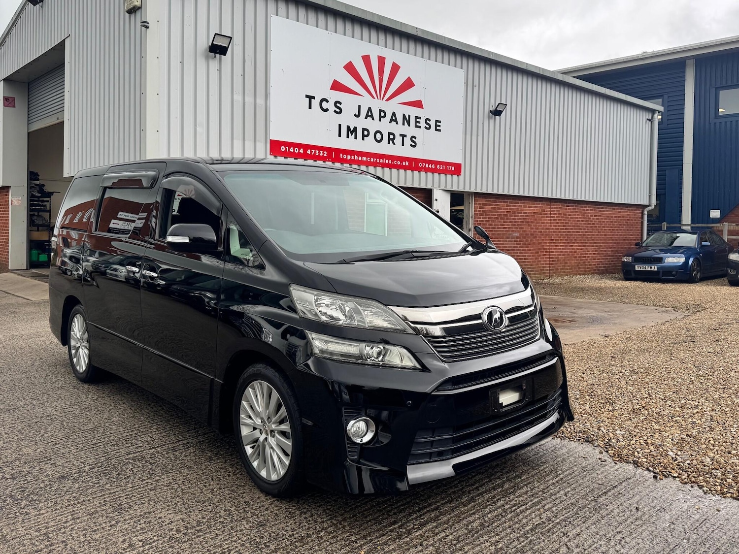 Used Toyota Vellfire for sale - 76457958: Photo 1