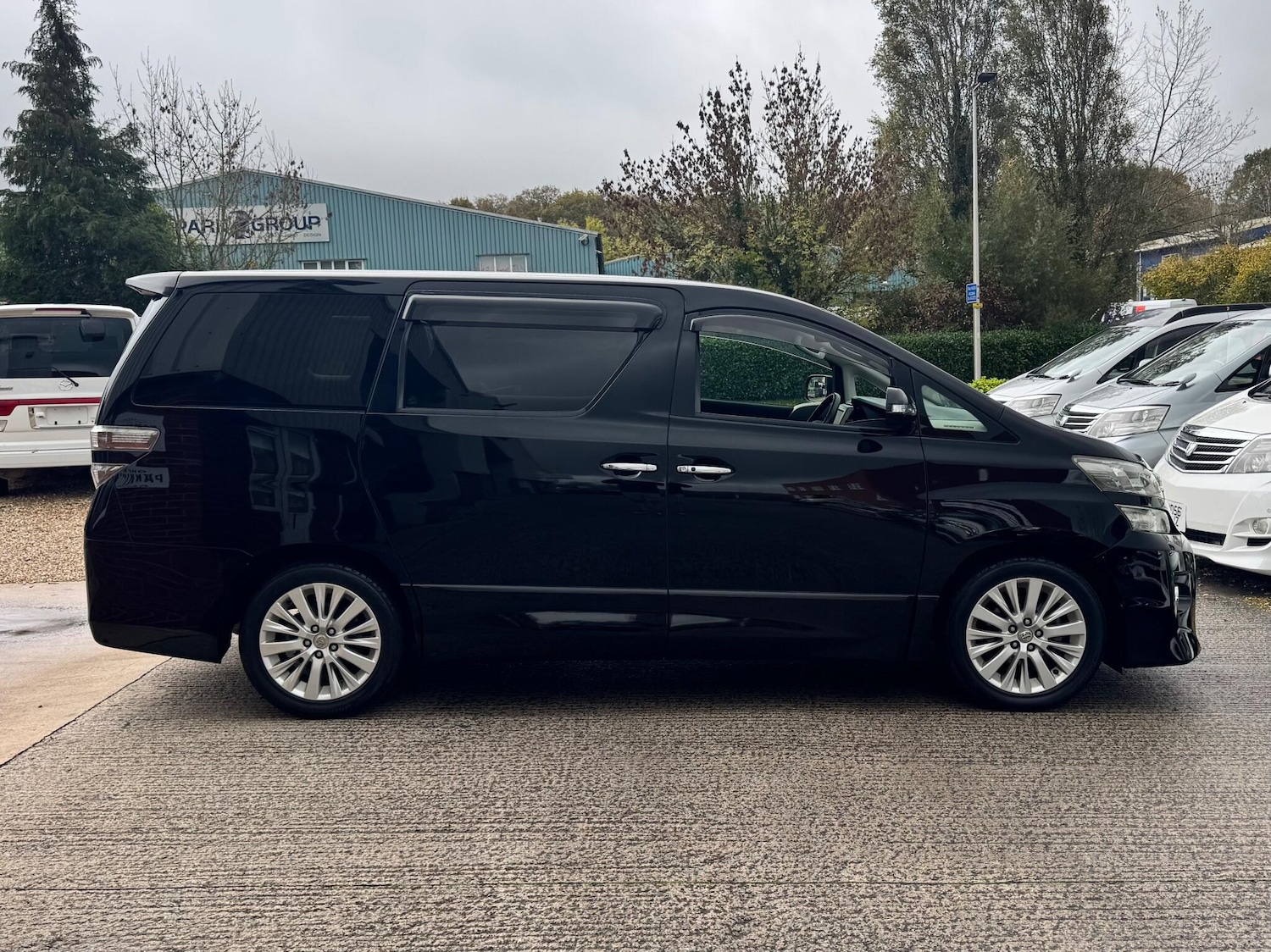 Used Toyota Vellfire for sale - 76457958: Photo 11