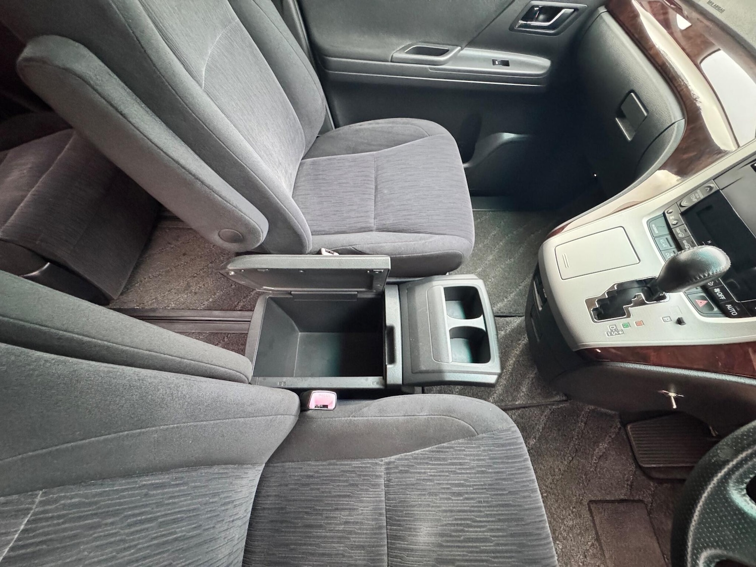 Used Toyota Vellfire for sale - 76457958: Photo 16