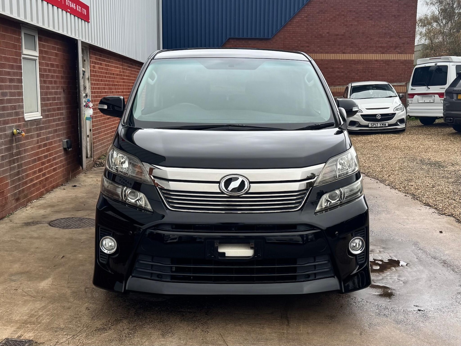 Used Toyota Vellfire for sale - 76457958: Photo 2