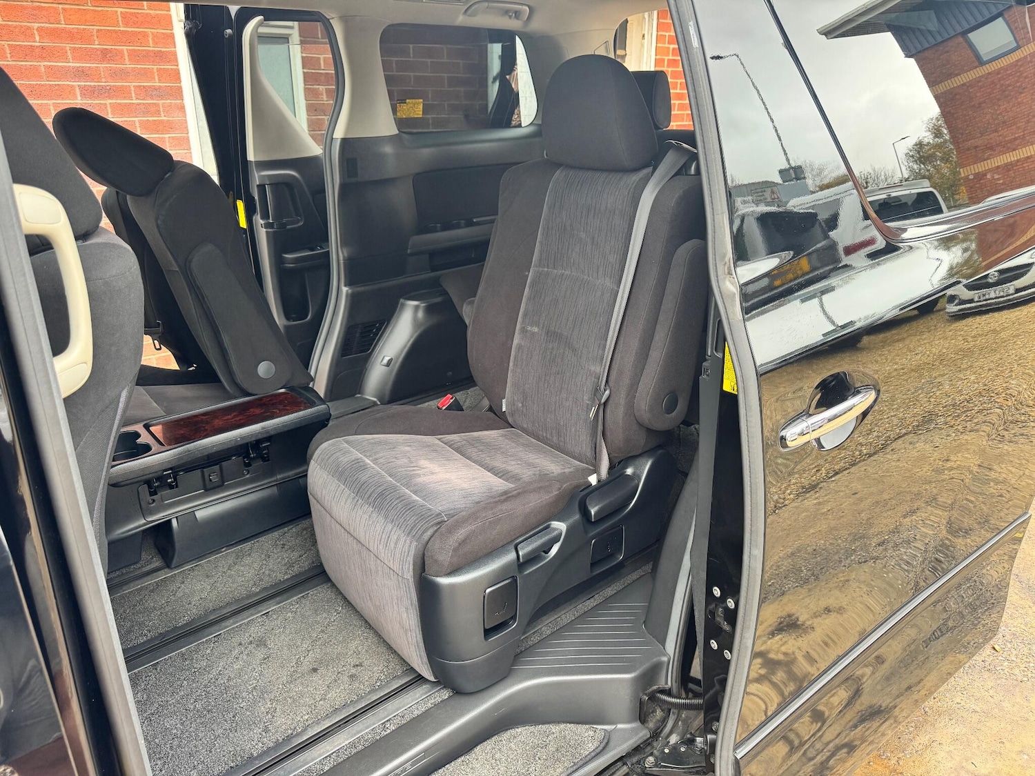 Used Toyota Vellfire for sale - 76457958: Photo 23