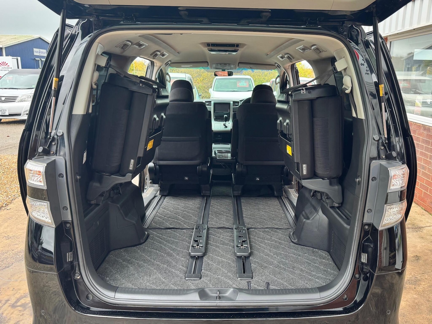 Used Toyota Vellfire for sale - 76457958: Photo 33