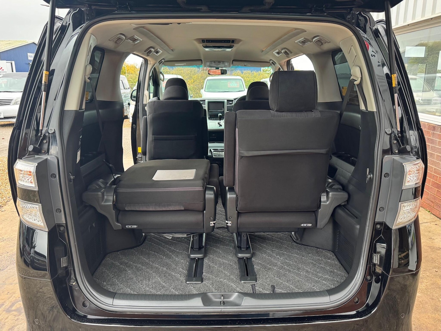 Used Toyota Vellfire for sale - 76457958: Photo 35