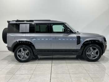 Used Land Rover Defender 110 2023 for sale - 74686644: Photo