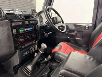 Used Land Rover Defender 90 2016 for sale - 73750936: Photo