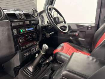 Used Land Rover Defender 90 2016 for sale - 73750936: Photo