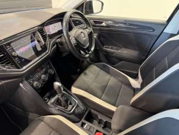 Used Volkswagen T-Roc 2018 for sale - 75226121: Photo