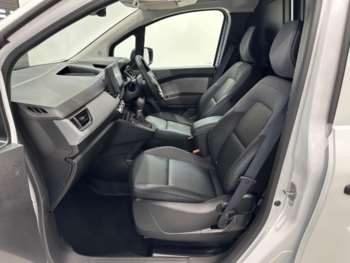 Used Nissan Other 2024 for sale - 74934371: Photo
