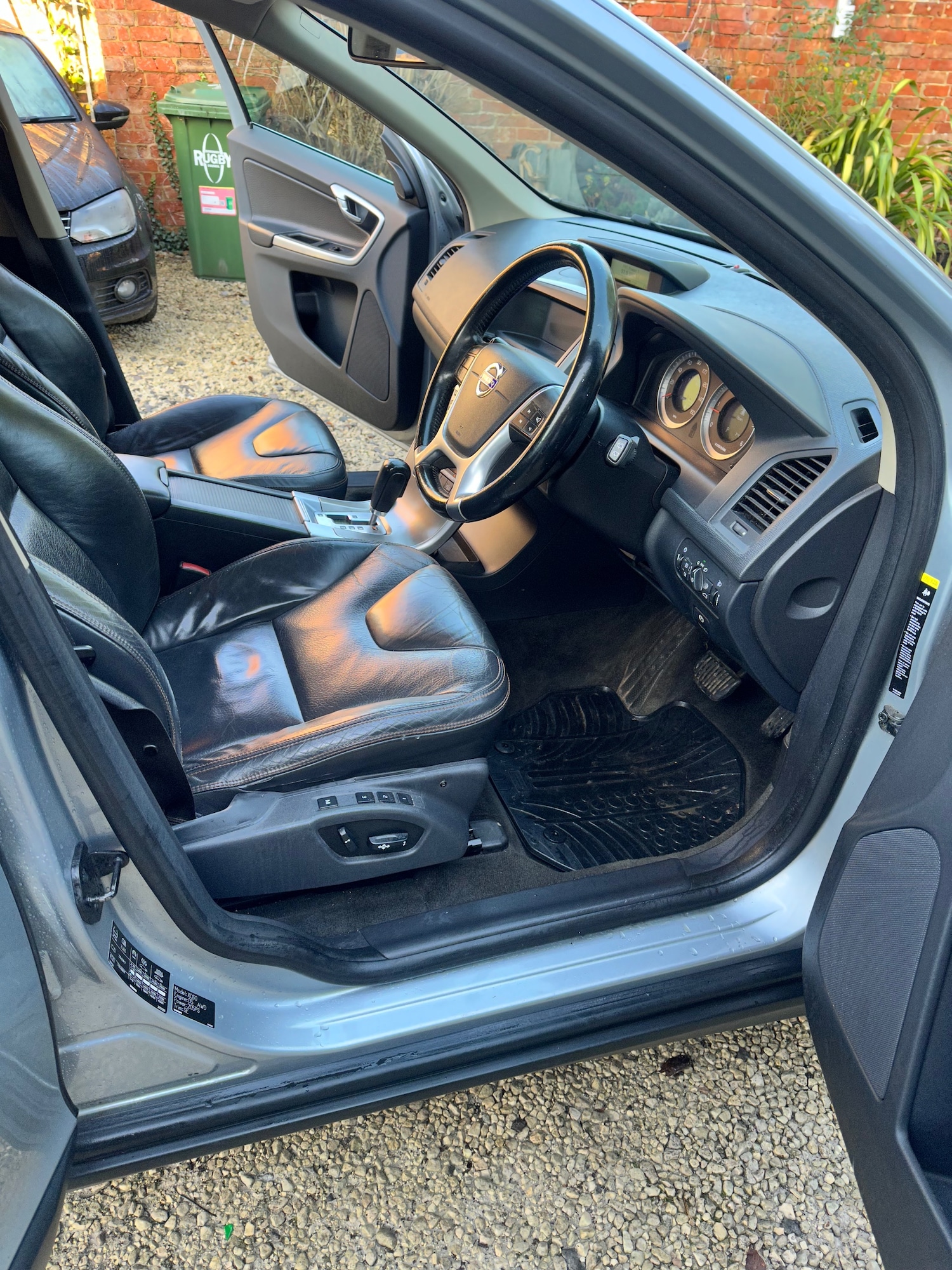 Used Volvo XC60 2009 for sale - 76908220: Photo 16