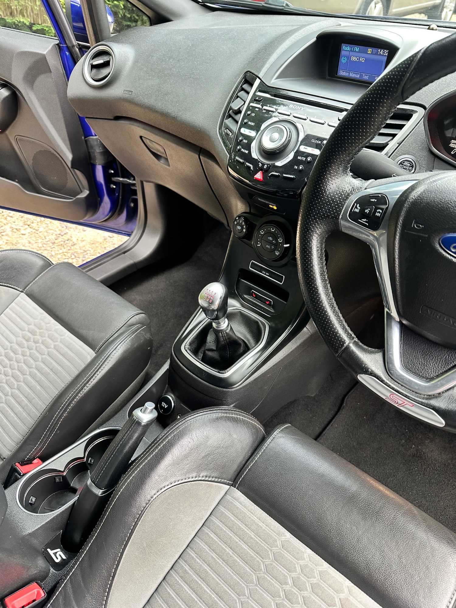 Used Ford Fiesta 2013 for sale - 76350669: Photo 24