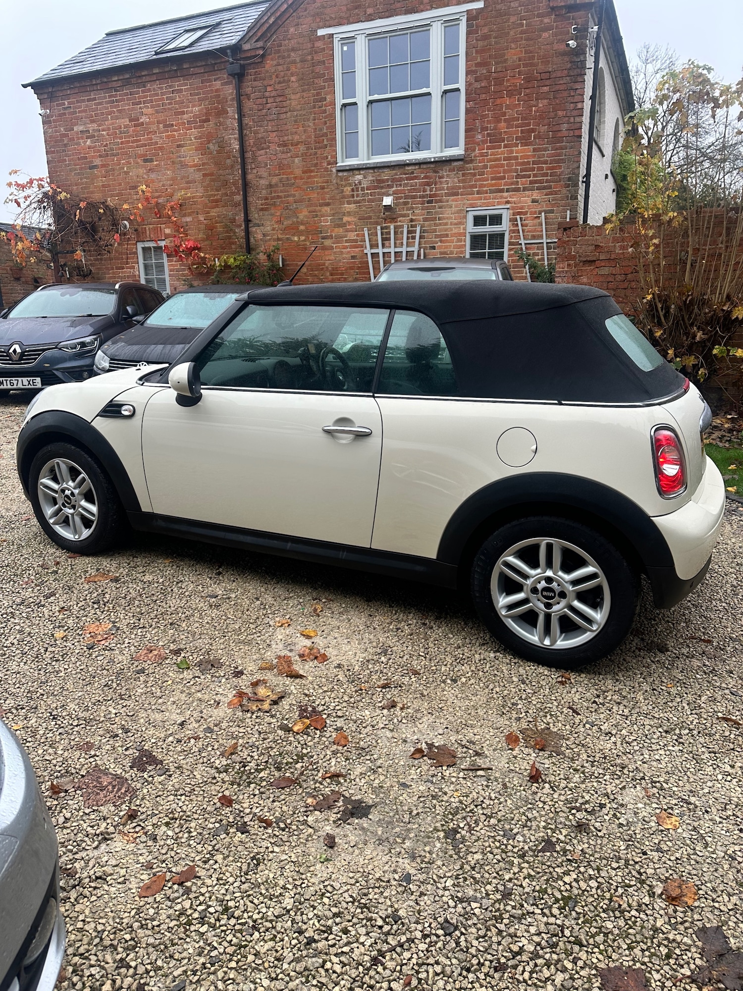 Used MINI Convertible 2012 for sale - 76545722: Photo 10