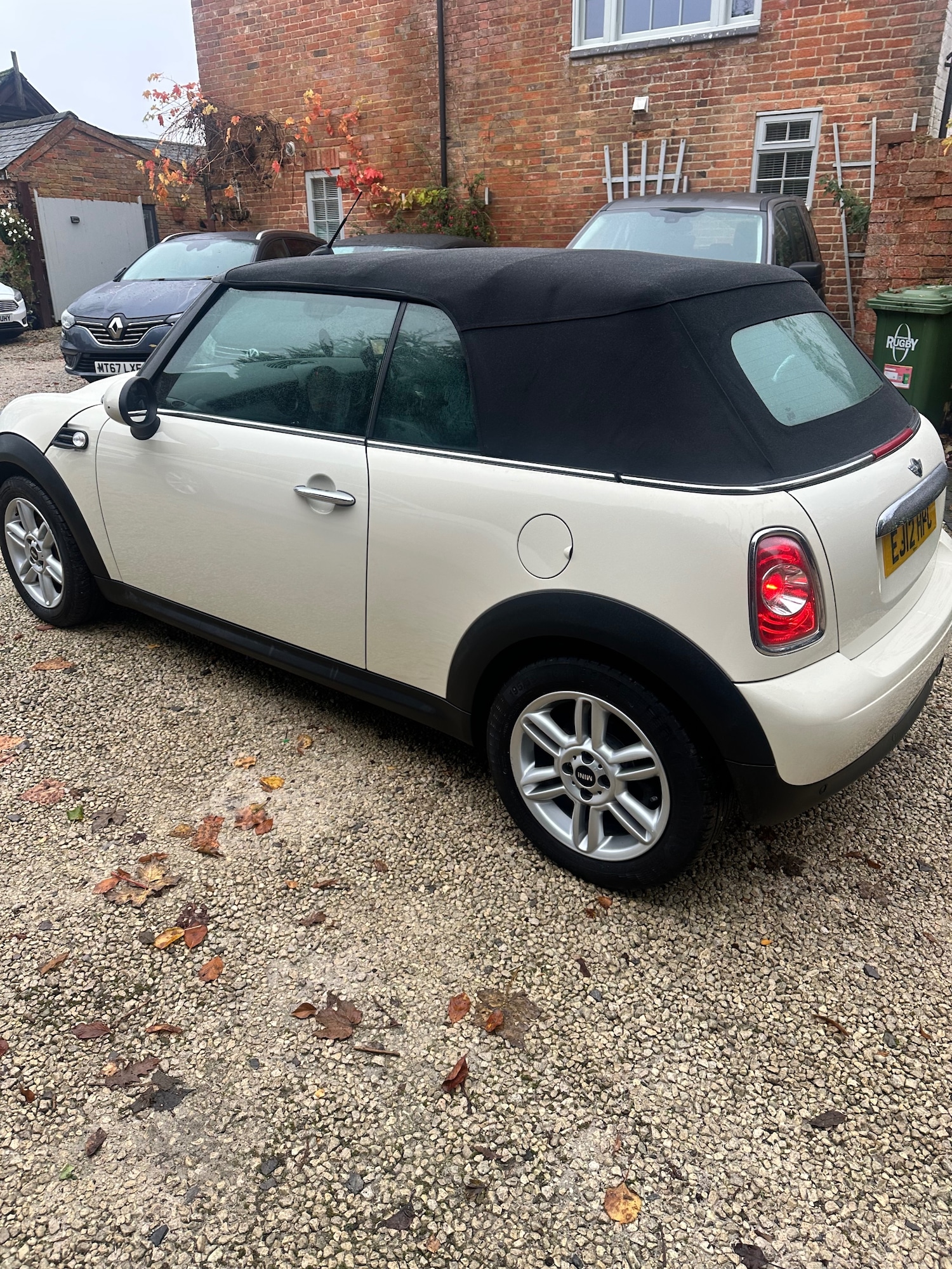 Used MINI Convertible 2012 for sale - 76545722: Photo 11