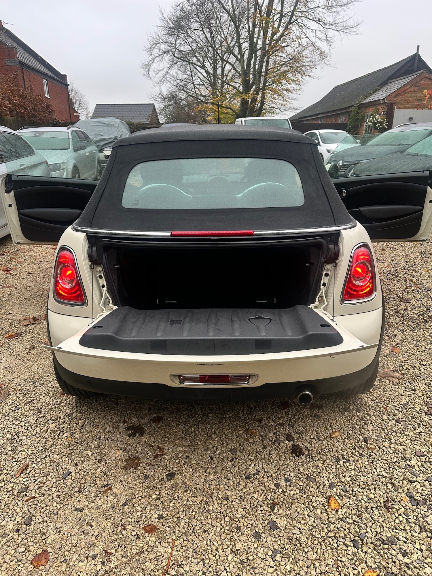 Used MINI Convertible 2012 for sale - 76545722: Photo 34