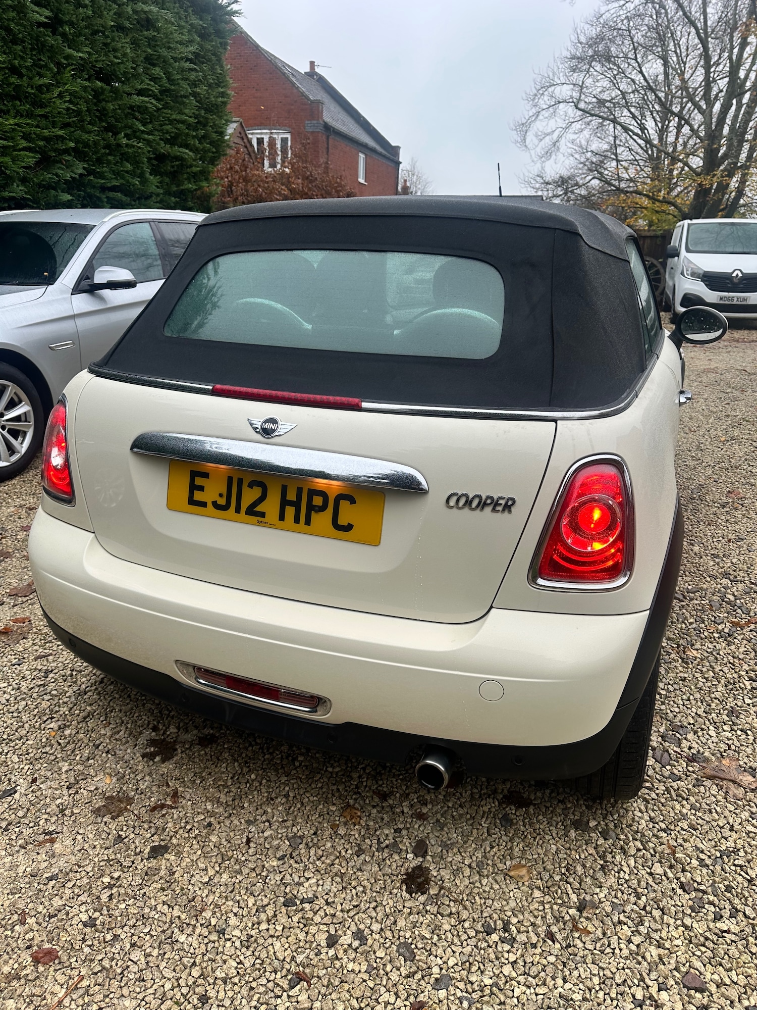 Used MINI Convertible 2012 for sale - 76545722: Photo 5