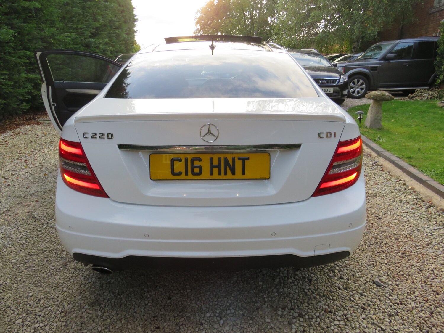 Used Mercedes-Benz C-Class 2014 for sale - 68613763: Photo 19