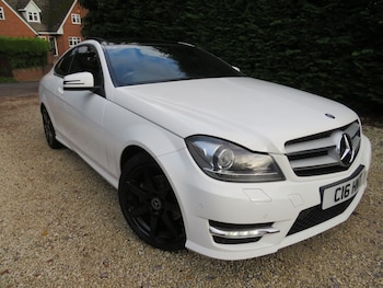 Used Mercedes-Benz C-Class 2014 for sale - 68613763: Photo 2