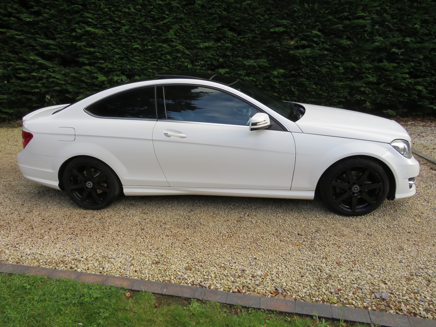 Used Mercedes-Benz C-Class 2014 for sale - 68613763: Photo 3