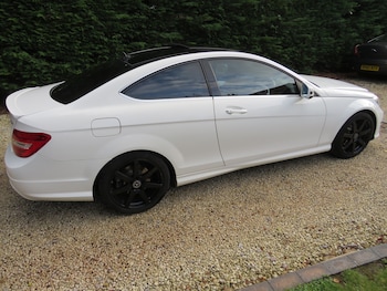 Used Mercedes-Benz C-Class 2014 for sale - 68613763: Photo 4